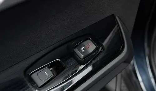 SSANGYONG/KGM Torres 