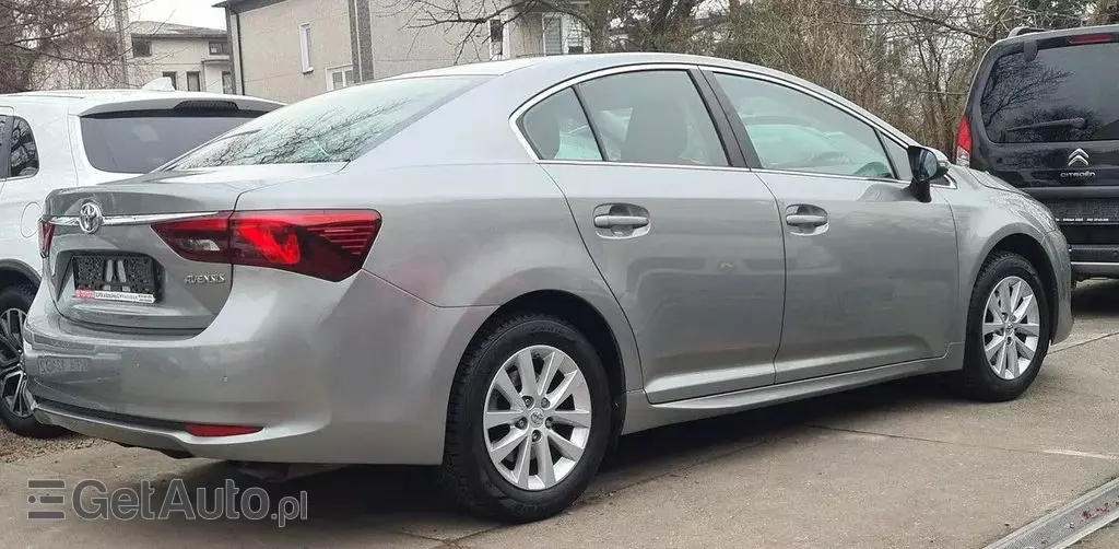 TOYOTA Avensis 