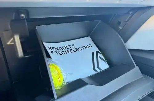 RENAULT R 5 