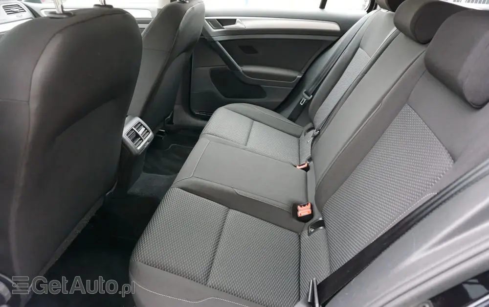 VOLKSWAGEN Golf Variant 1.6 TDI SCR DSG Comfortline