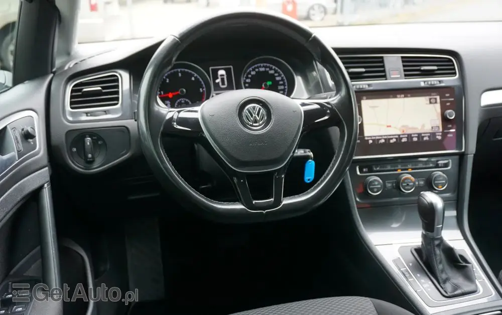 VOLKSWAGEN Golf Variant 1.6 TDI SCR DSG Comfortline