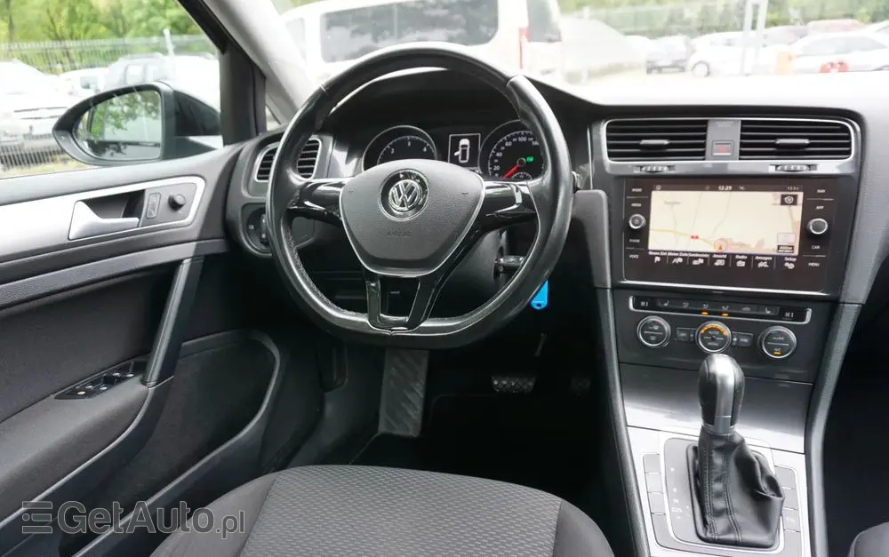 VOLKSWAGEN Golf Variant 1.6 TDI SCR DSG Comfortline
