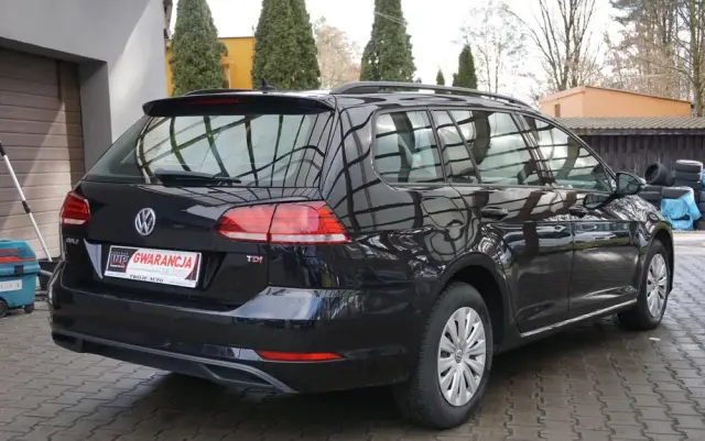VOLKSWAGEN Golf Variant 1.6 TDI SCR DSG Comfortline
