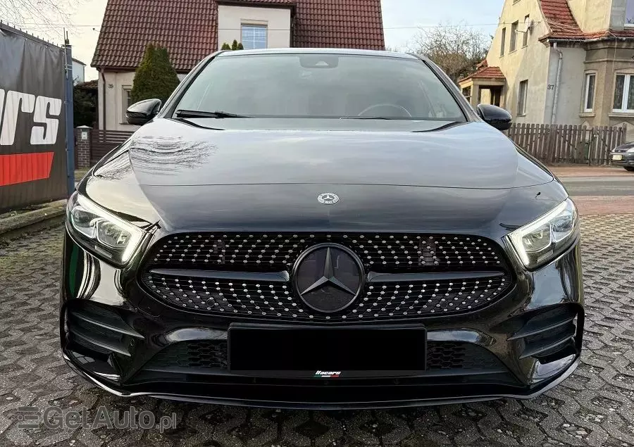 MERCEDES-BENZ Klasa A 180 d 7G-DCT AMG Line