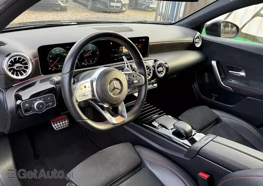 MERCEDES-BENZ Klasa A 180 d 7G-DCT AMG Line
