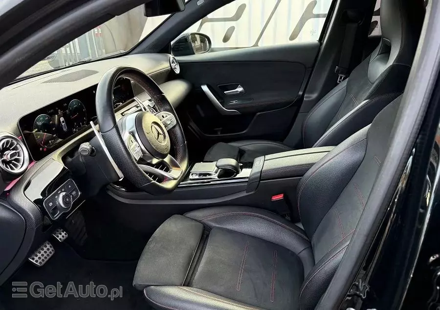 MERCEDES-BENZ Klasa A 180 d 7G-DCT AMG Line