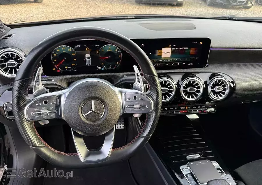 MERCEDES-BENZ Klasa A 180 d 7G-DCT AMG Line
