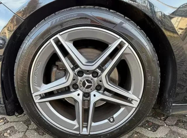 MERCEDES-BENZ Klasa A 180 d 7G-DCT AMG Line