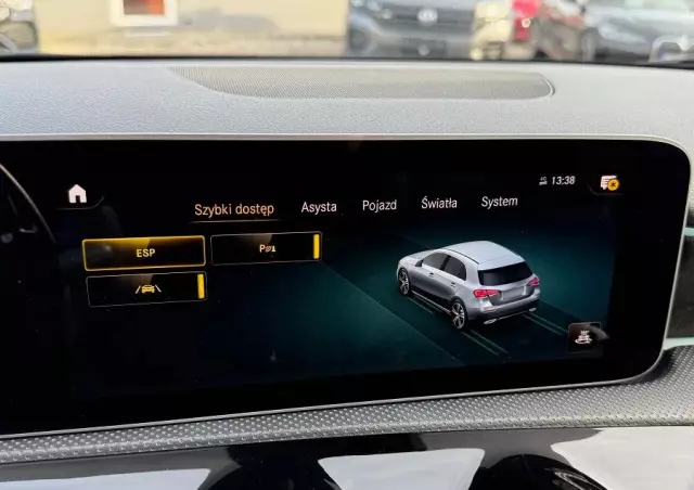 MERCEDES-BENZ Klasa A 180 d 7G-DCT AMG Line