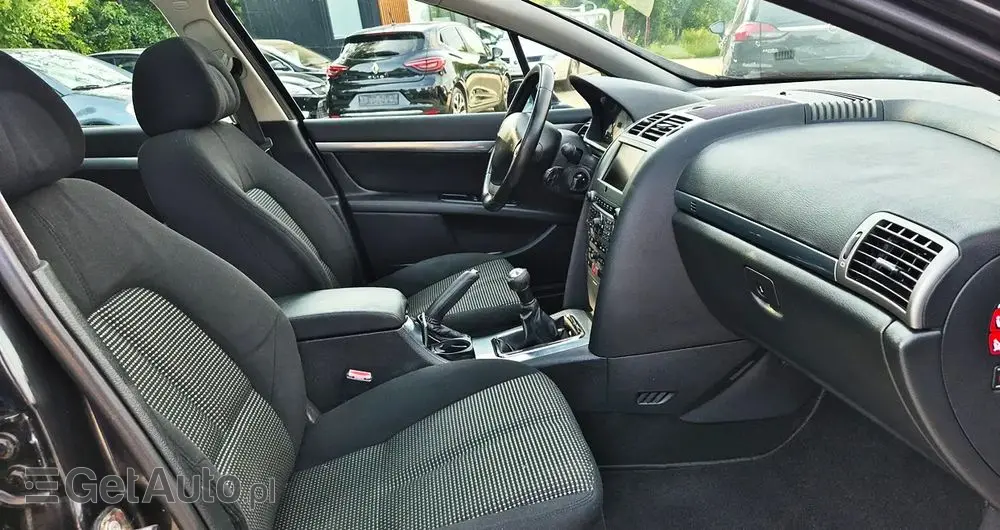 PEUGEOT 407 SW 135 Premium mit Exklusiv-Paket