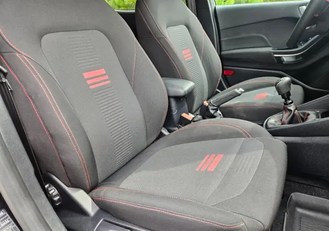 FORD Fiesta 1.0 EcoBoost S&S ST-LINE