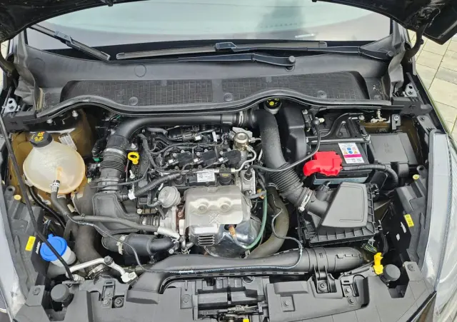 FORD Fiesta 1.0 EcoBoost S&S ST-LINE