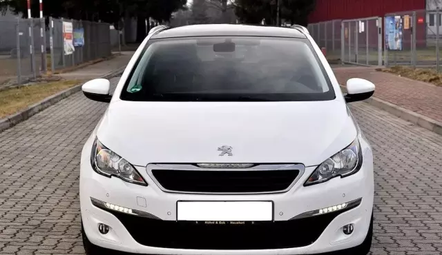 PEUGEOT 308 