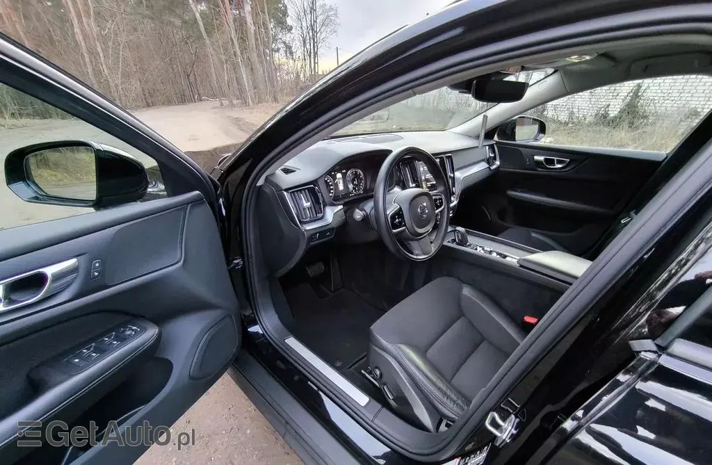 VOLVO V60 2.0 T5 (250 KM) AWD Automatic