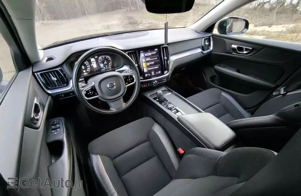 VOLVO V60 2.0 T5 (250 KM) AWD Automatic