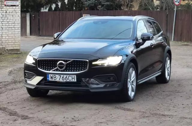 VOLVO V60 2.0 T5 (250 KM) AWD Automatic