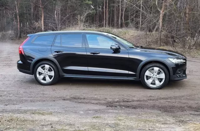 VOLVO V60 2.0 T5 (250 KM) AWD Automatic