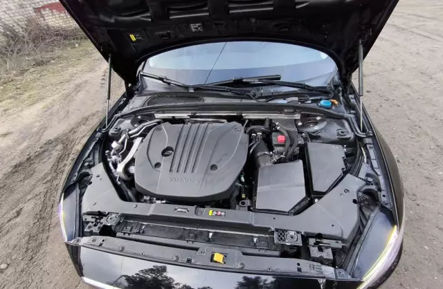 VOLVO V60 2.0 T5 (250 KM) AWD Automatic