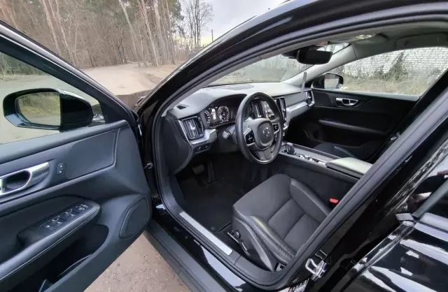 VOLVO V60 2.0 T5 (250 KM) AWD Automatic