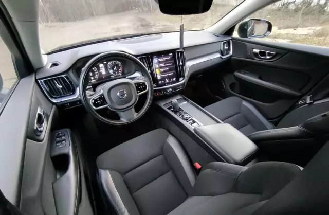 VOLVO V60 2.0 T5 (250 KM) AWD Automatic