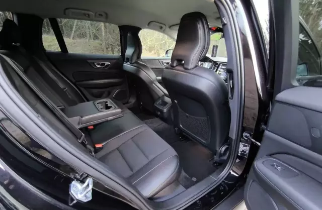 VOLVO V60 2.0 T5 (250 KM) AWD Automatic