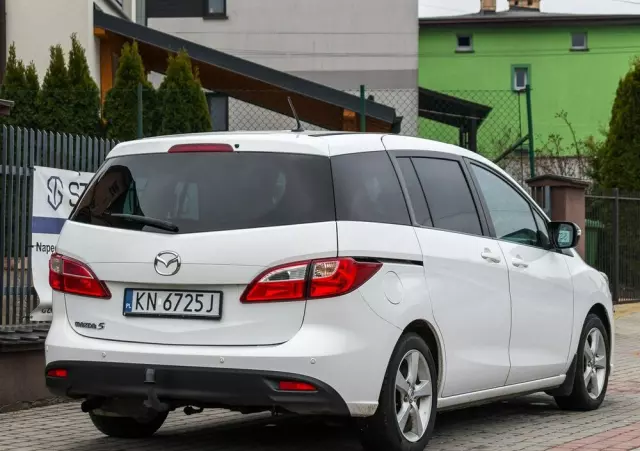 MAZDA 5 