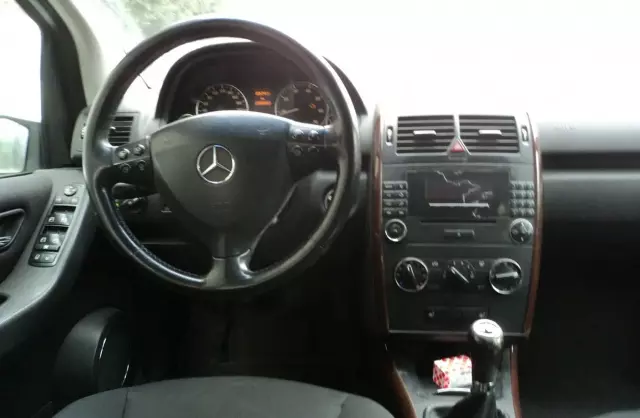 MERCEDES-BENZ Klasa A 