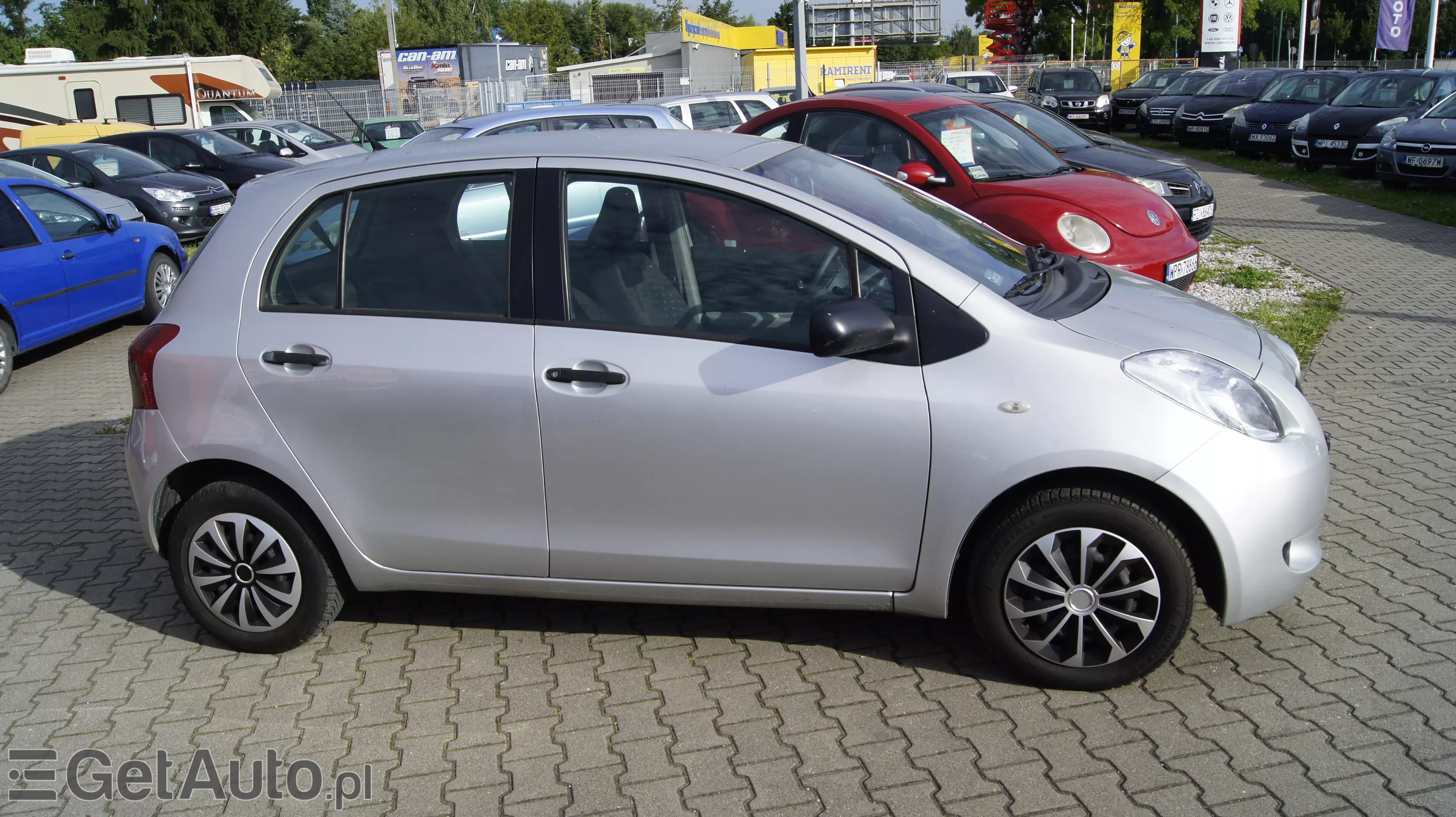 TOYOTA Yaris Sol
