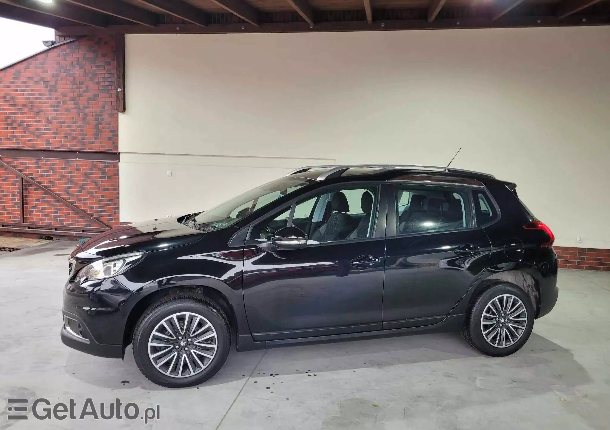 PEUGEOT 2008 1.5 BlueHDi Allure