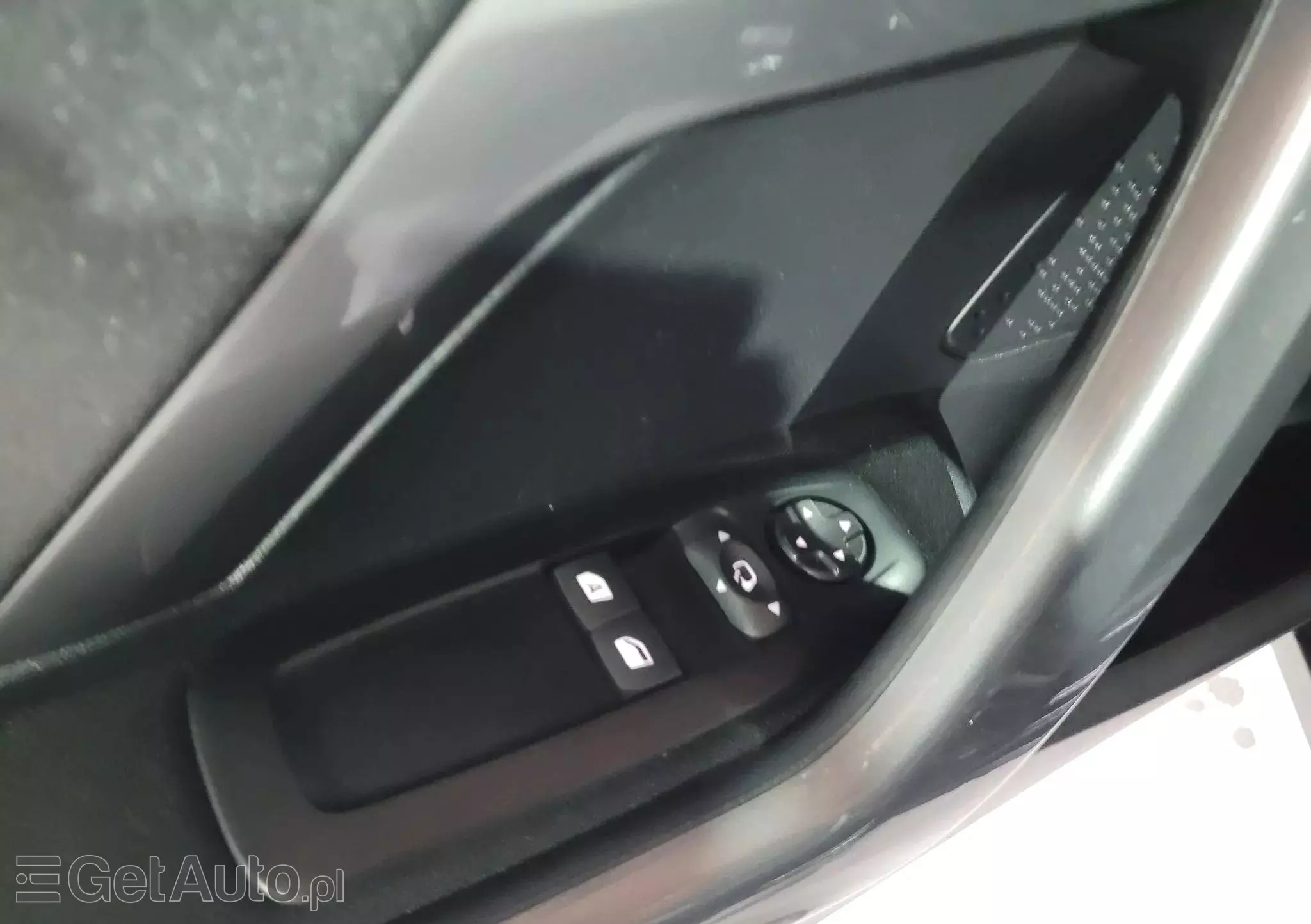 PEUGEOT 2008 1.5 BlueHDi Allure