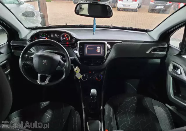 PEUGEOT 2008 1.5 BlueHDi Allure