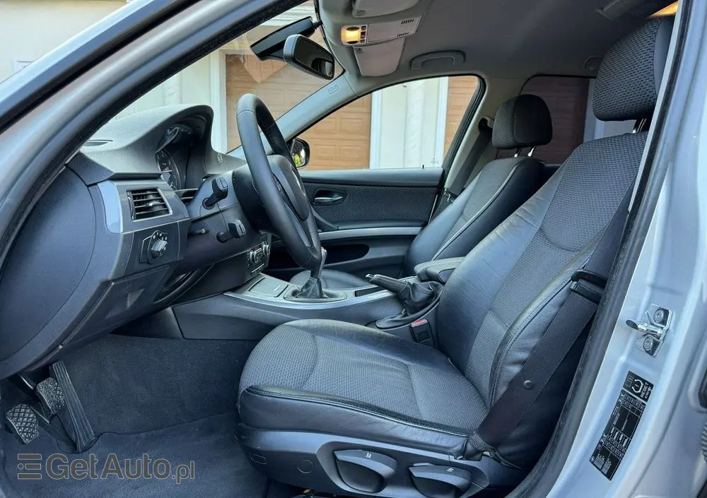 BMW Seria 3 320d xDrive
