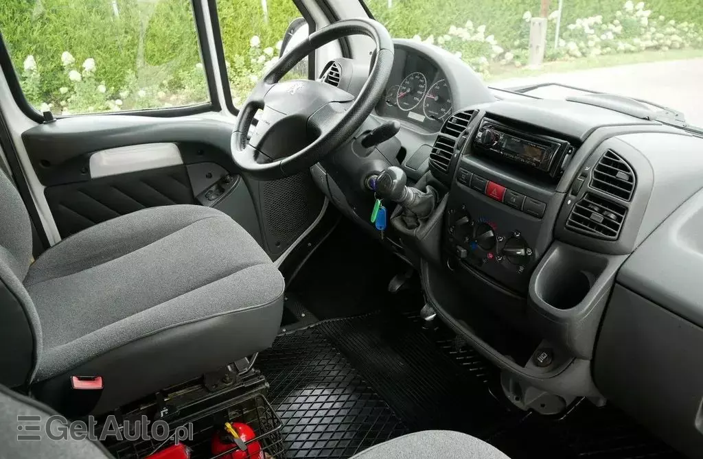 PEUGEOT Boxer 