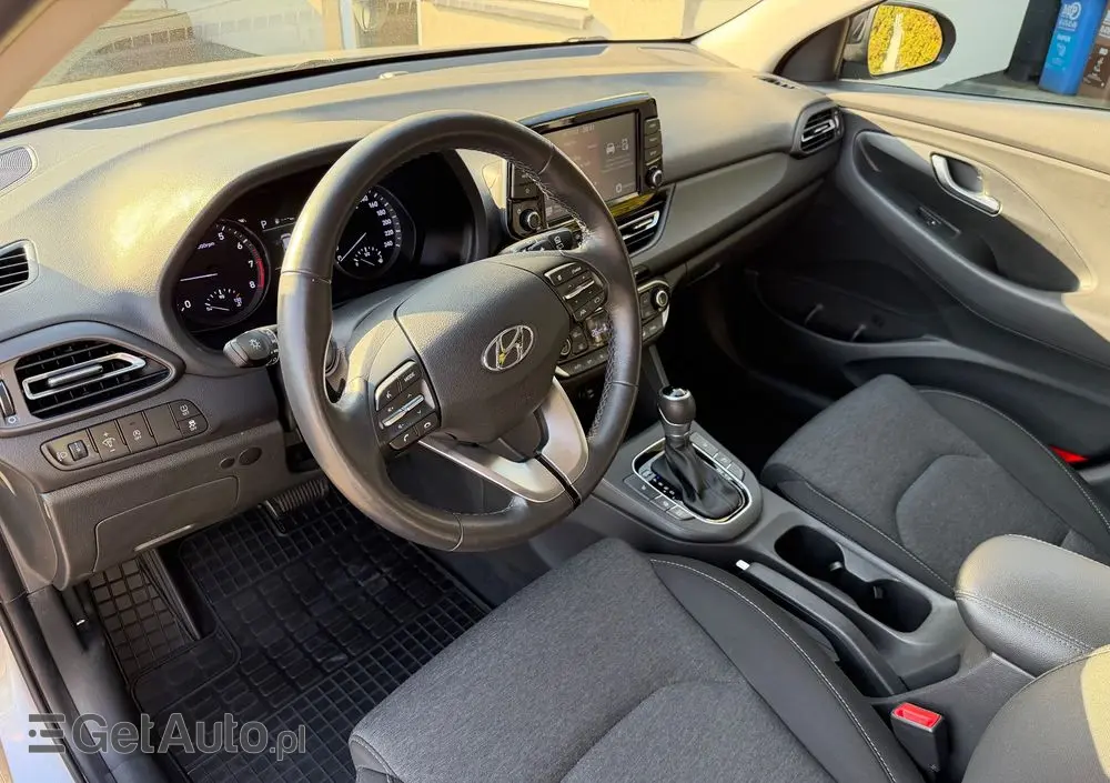 HYUNDAI I30 1.0 T-GDI Smart DCT