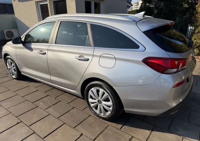HYUNDAI I30 1.0 T-GDI Smart DCT