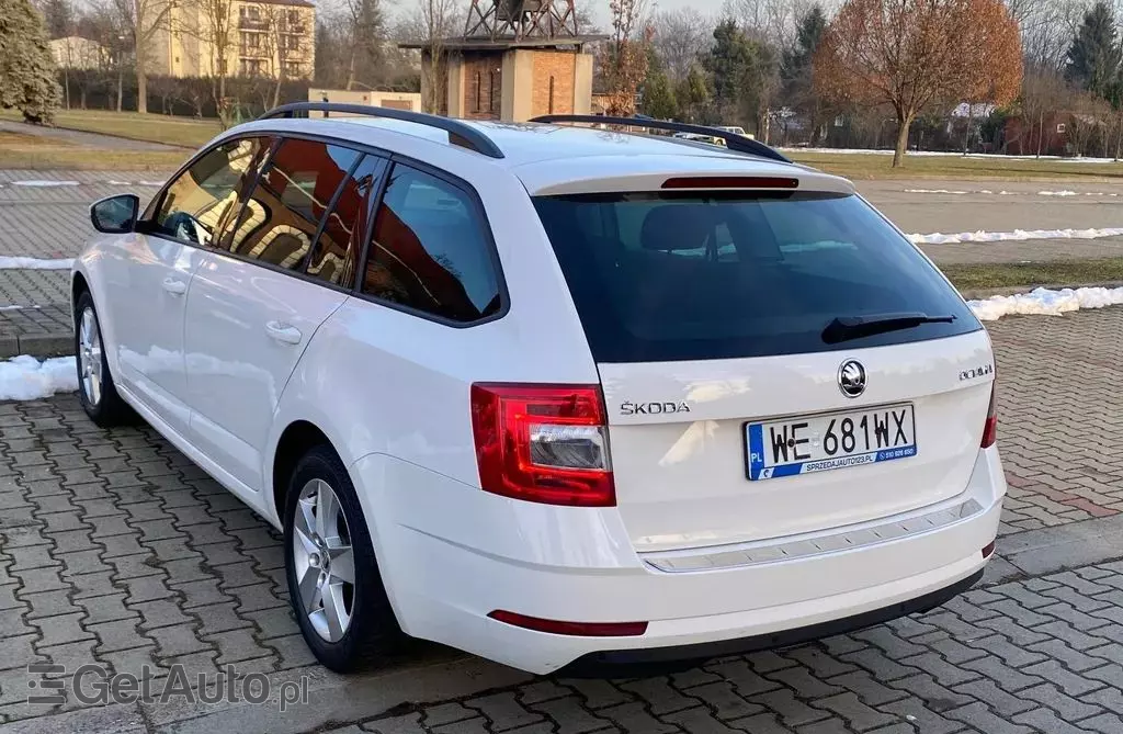 SKODA Octavia 
