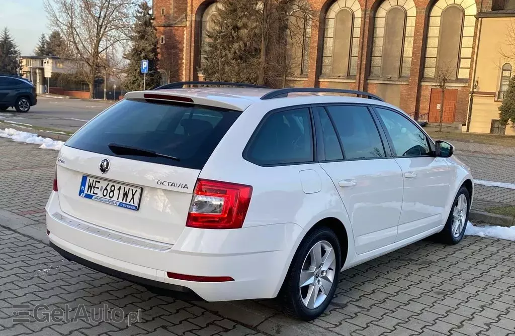 SKODA Octavia 