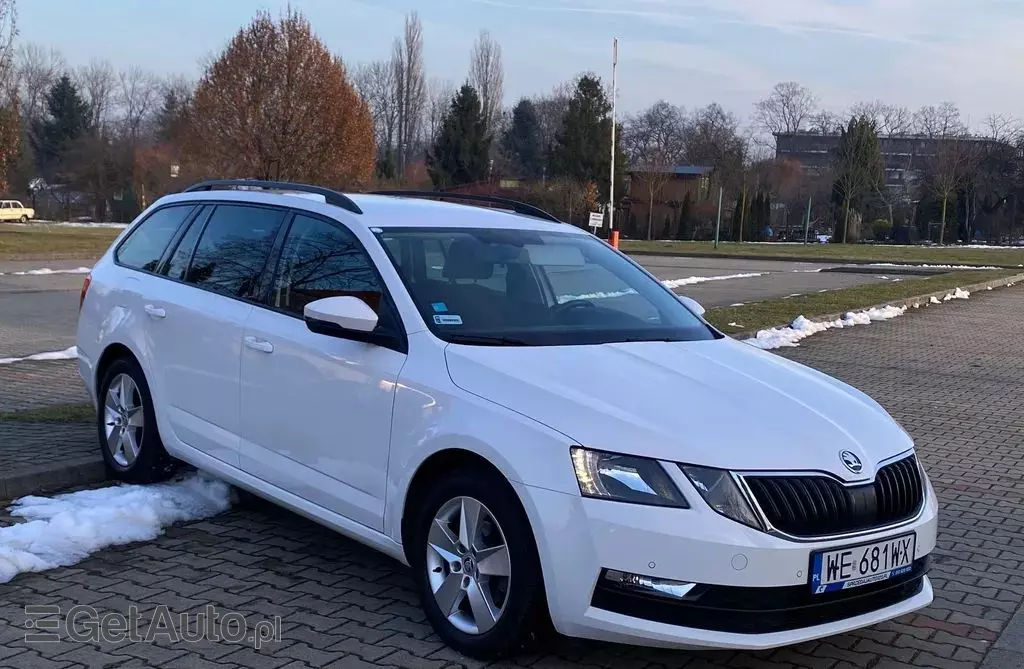 SKODA Octavia 