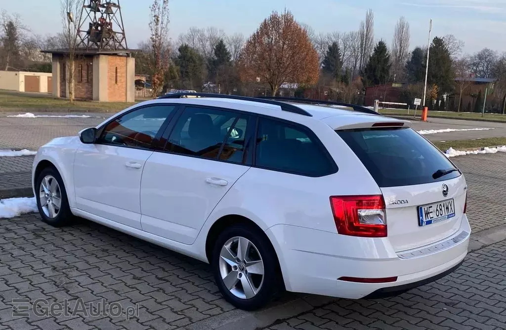 SKODA Octavia 