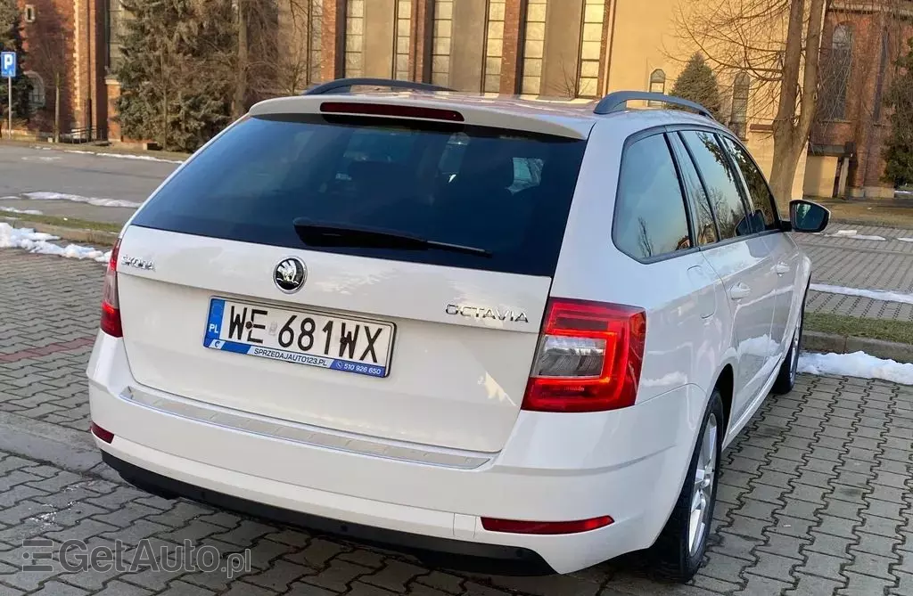 SKODA Octavia 