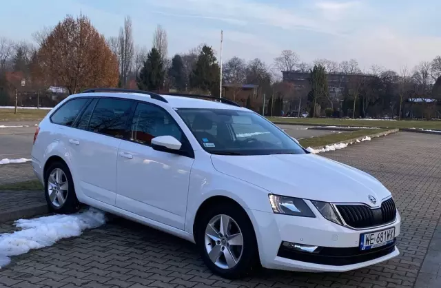 SKODA Octavia 
