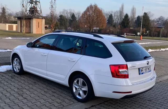 SKODA Octavia 