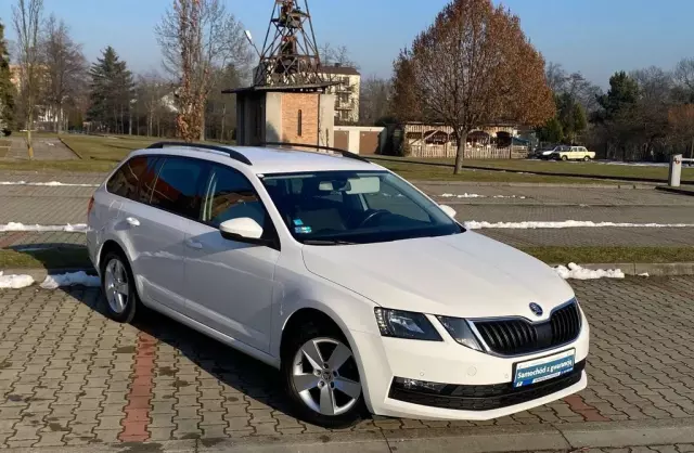 SKODA Octavia 