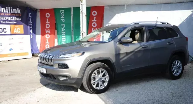 JEEP Cherokee 