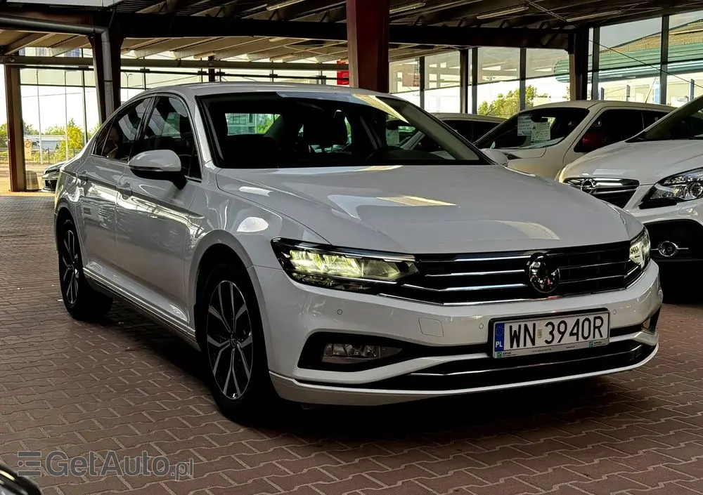 VOLKSWAGEN Passat 1.5 TSI EVO Business