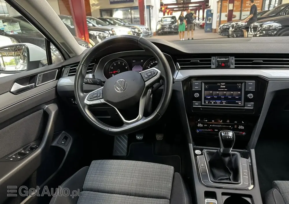 VOLKSWAGEN Passat 1.5 TSI EVO Business