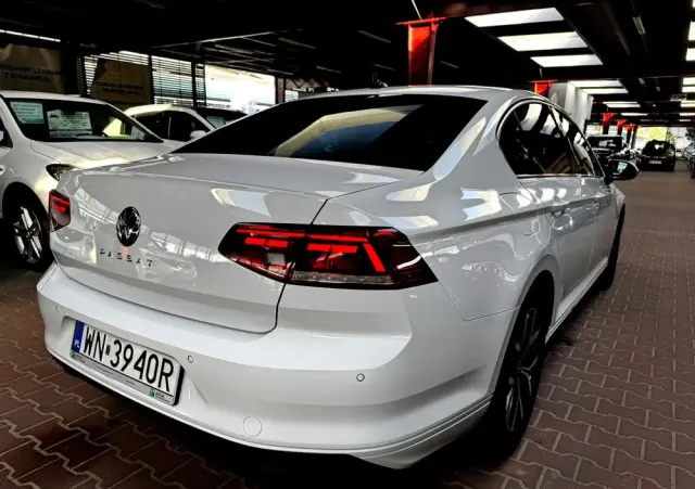 VOLKSWAGEN Passat 1.5 TSI EVO Business