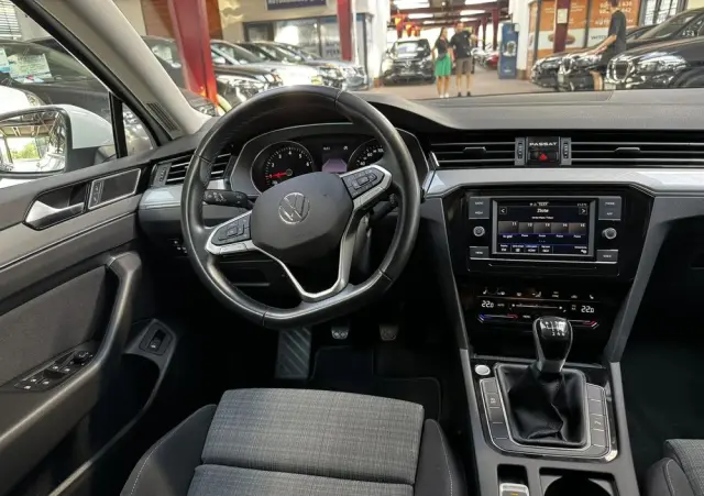VOLKSWAGEN Passat 1.5 TSI EVO Business