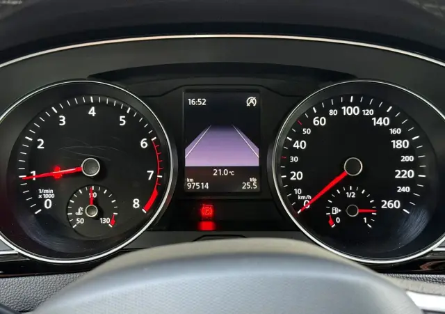 VOLKSWAGEN Passat 1.5 TSI EVO Business