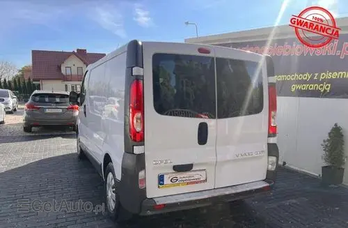 OPEL Vivaro 